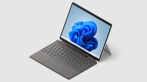 Rabljen prenosnik Microsoft Surface Pro 8